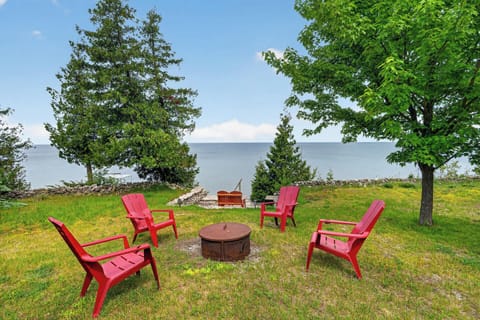 Fire pit with 4 chairs