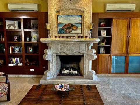 House, Multiple Beds, Patio, Ocean View (Casa Tortuga) | Interior