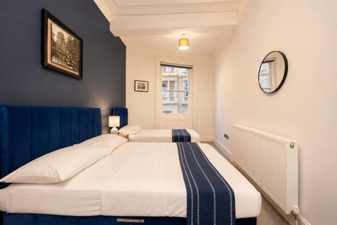 House | 5 bedrooms, high-speed internet