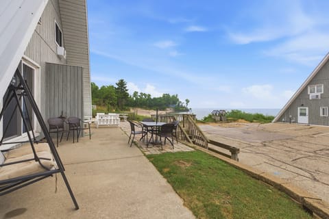 Outdoor dining area just steps from the Lake Michigan shoreline.