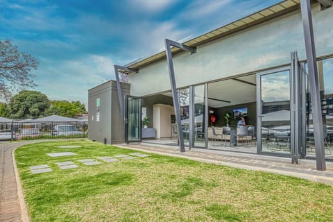 Apartment, 1 Bedroom, Accessible | Outdoor dining