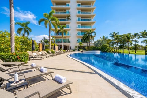 Superior Apartment | Pool | 2 outdoor pools