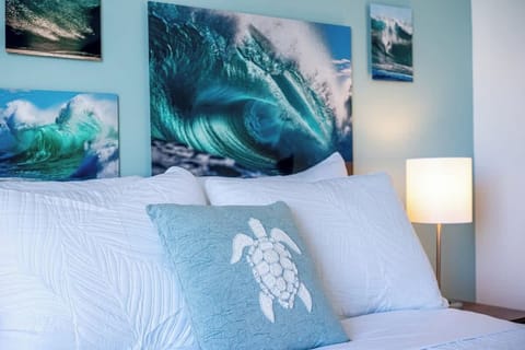 Welcome to our  Lani suite - a comfy place to relax, enjoy ocean views, and end your day and drift off into calm and peaceful rest.