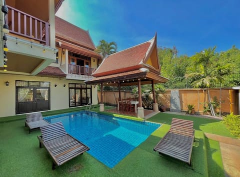 Standard Villa | Pool