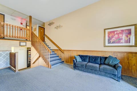 Entrance / Reception