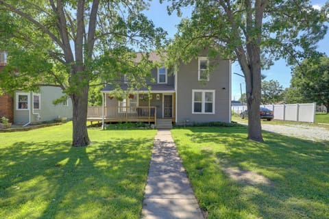 Lee's Summit Vacation Rental | 3BR | 2BA | 1,500 Sq Ft