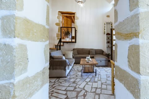 House | 1 bedroom