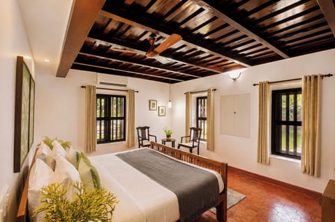 Deluxe Villa | Iron/ironing board, WiFi (free)