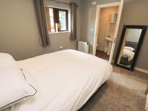 1 bedroom, WiFi (free), individually decorated, individually furnished