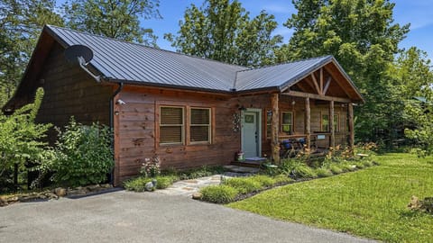 Smoky Mountains Pet Friendly Cabin Rental
