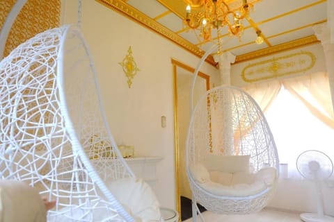 Twin Room, Balcony, Garden View | Interior