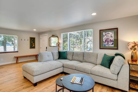 House (2 Bedrooms) | Interior
