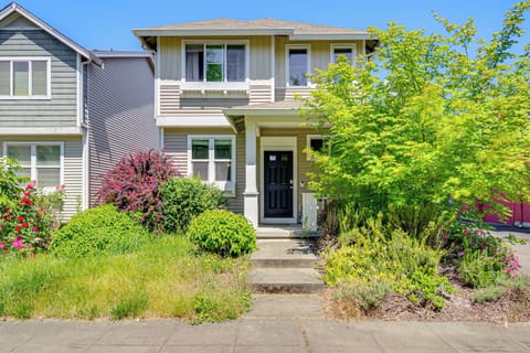 House (3 Bedrooms) | Front of property