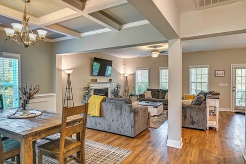 House (4 Bedrooms) | Interior