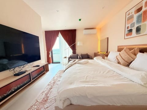Luxury Apartment, Balcony, Garden View | Desk, laptop workspace, iron/ironing board, WiFi (free)