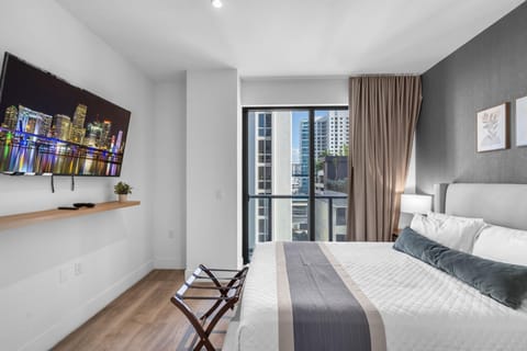 Modern Apartment-Prime Brickell Location in the Heart of Brickell (9866)