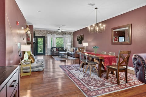 Condo, 2 Bedrooms | Interior