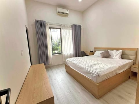 Standard Double Room, Garden View | Desk, laptop workspace, WiFi (free)