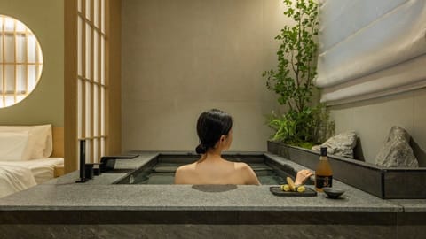 Signature Spa | Blackout drapes, soundproofing, WiFi (free), individually decorated