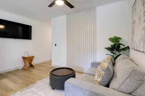 Knoxville Vacation Rental | 1BR | 1BA | 700 Sq Ft