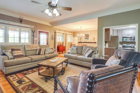Beulah Vacation Rental | 4BR | 2BA | 1,600 Sq Ft | 8 Steps to Enter