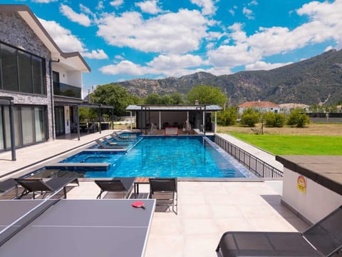 Villa | Pool | Outdoor pool
