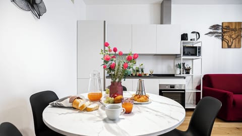 Apartment (1 Bedroom) | Interior