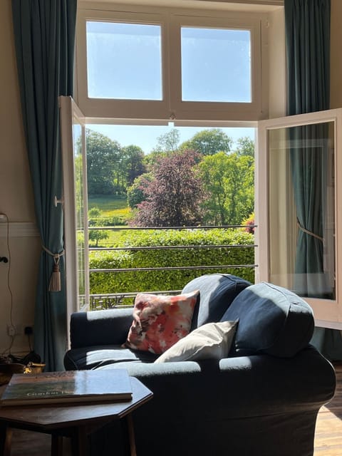 Artist's Studio, Piddlehinton: Bask in the warming light streaming through the windows