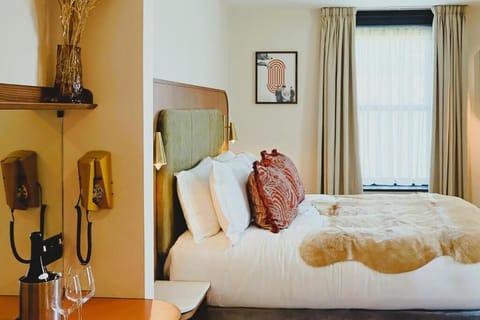 Deluxe Double Room, City View | Desk, laptop workspace, WiFi (free)