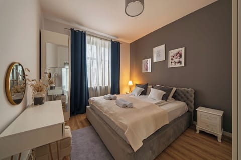 Apartment | Iron/ironing board, free WiFi