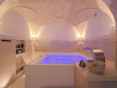 Couples treatment rooms, Turkish bath, massages