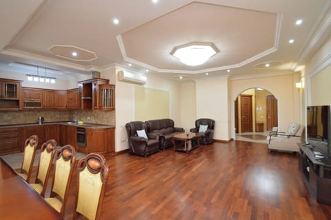 Apartment, 2 Bedrooms, Balcony | Living area