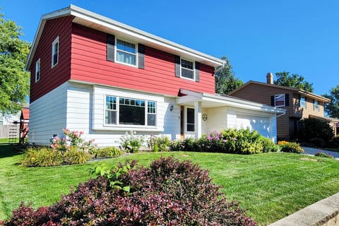 This quiet Oak Creek home is a great place to call home while in Milwaukee.