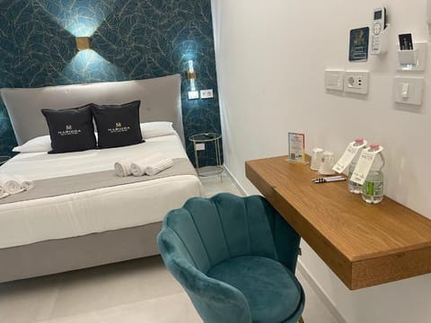 Deluxe Double Room, Courtyard View | In-room safe, blackout drapes, soundproofing