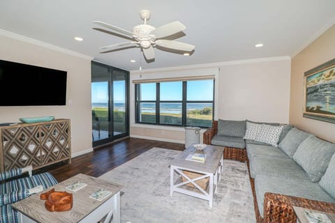 St. Augustine Beach Rentals Living Room