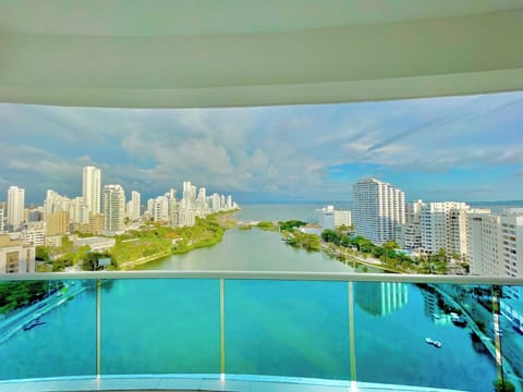 Apartment, 2 Bedrooms, Smoking, Hot Tub | Property grounds