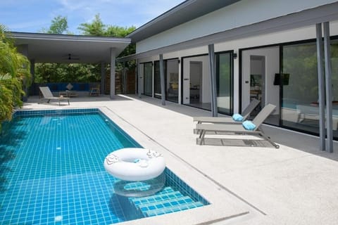 Villa | Pool | Outdoor pool