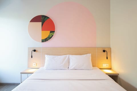 Deluxe Room | Free WiFi, bed sheets