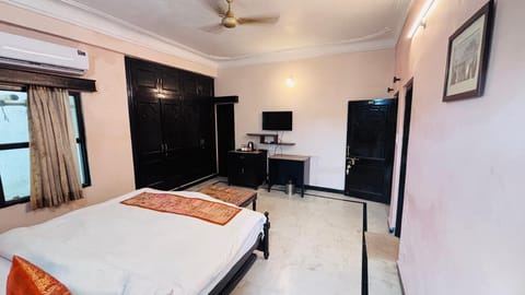 Double Room, City View | WiFi (free)