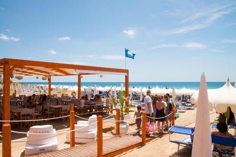 Private beach nearby, white sand, sun loungers, beach umbrellas