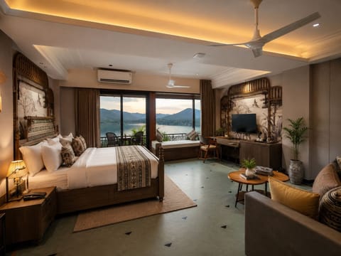 Premium Suite with Balcony | Premium bedding, memory foam beds, desk, WiFi (free)