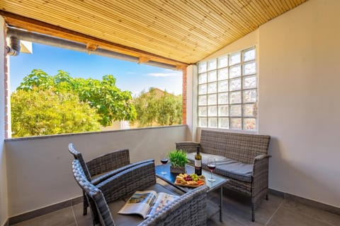 Standard House, 2 Bedrooms, Microwave, Mountainside (Summer Breeze Dominique 2BR Island) | Property grounds