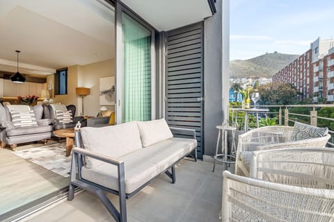 Apartment (2 Bedrooms) | Front of property
