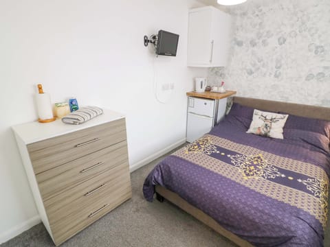4 bedrooms, WiFi (free), individually decorated, individually furnished