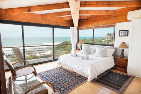 Luxury Penthouse, 2 Bedrooms, Sea View | In-room safe, blackout drapes, WiFi (free)