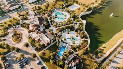 House | 9 bedrooms