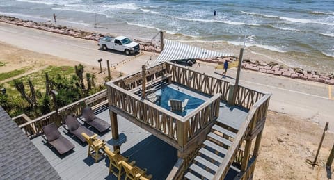 Welcome to Flip Flop Inn by BeachBox