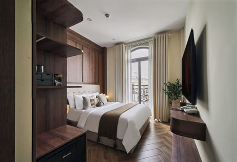 Luxury Double Room, Balcony | Egyptian cotton sheets, premium bedding, down comforters