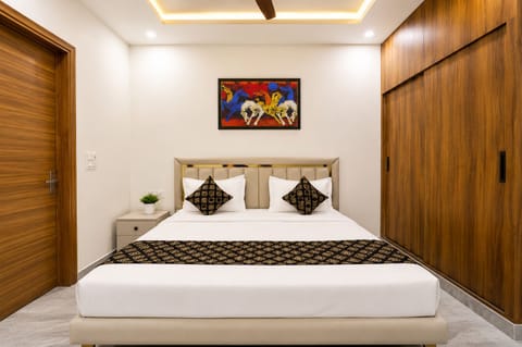 Deluxe Room | WiFi (free), bed sheets