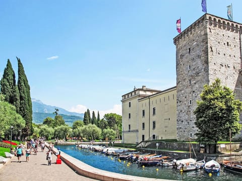 Water, Watercourse, Waterway, Channel, Bank, Tourist Attraction, Lake, River, Canal, Boat